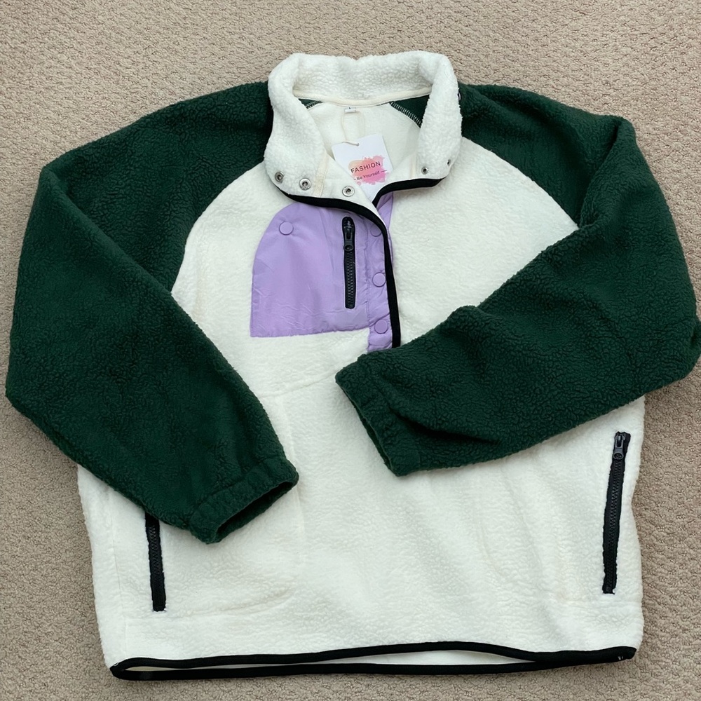 NWT Colorblock Fleece Large